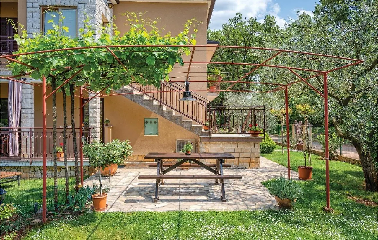 Amazing Apartment In Umag With Wifi
