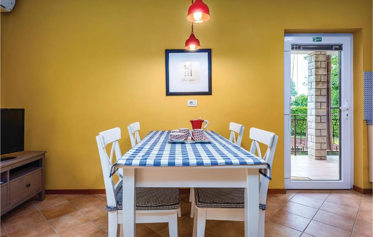 Amazing Apartment In Umag With Wifi